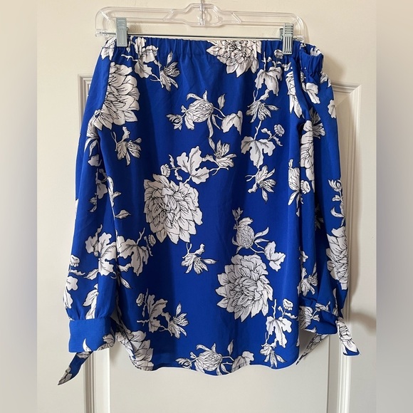 Dalia Tops - Dalia Designer Royal Blue Floral Print Off the Shoulder Women’s Size Small